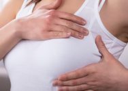 Cara Efektif Mengatasi Nyeri Payudara Saat Menstruasi: Tips Aman dan Terbukti | Sumber gambar Fimela.com